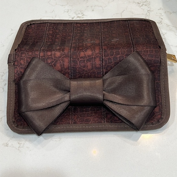 HARVEY'S RARE VINTAGE BOW SEATBELT Zip Around Collectible Wallet BROWN CROC - Picture 3 of 8